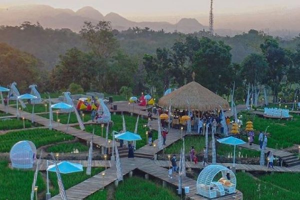 Destinasi Wisata Cirebon dengan Pemandangan Luar Biasa