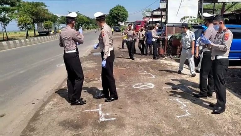 Kumpulan Fakta Hasil Olah TKP Kecelakaan Maut 6 Orang Tewas Mobil Avanza Pantura di Cirebon